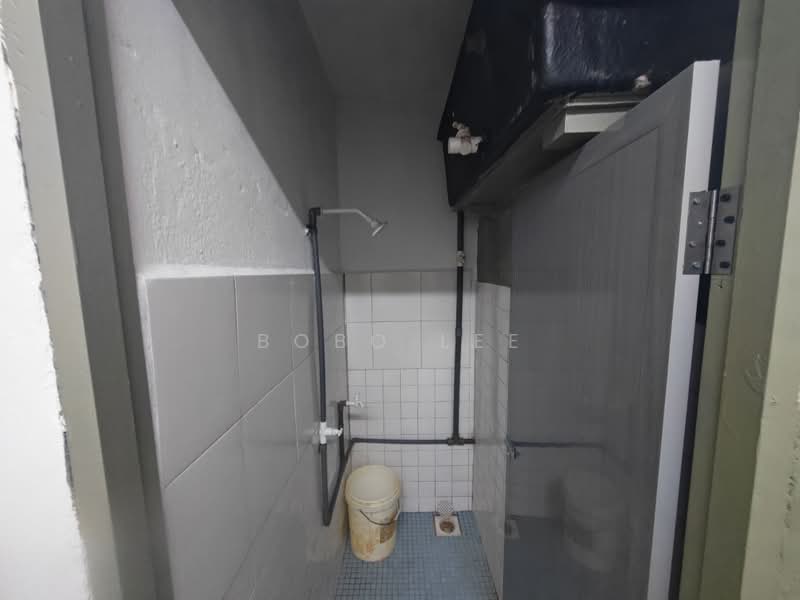 Apartment for Sale at Kenanga Apartment - Bobo Lee - Bathroom - PropertyGuru.com.my