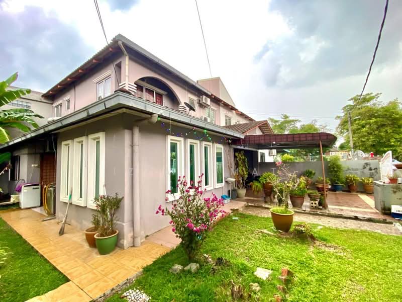Rumah Berkembar untuk Dijual di Taman Putra Perdana (Puchong) - Izzati Mat - Exterior - PropertyGuru.com.my