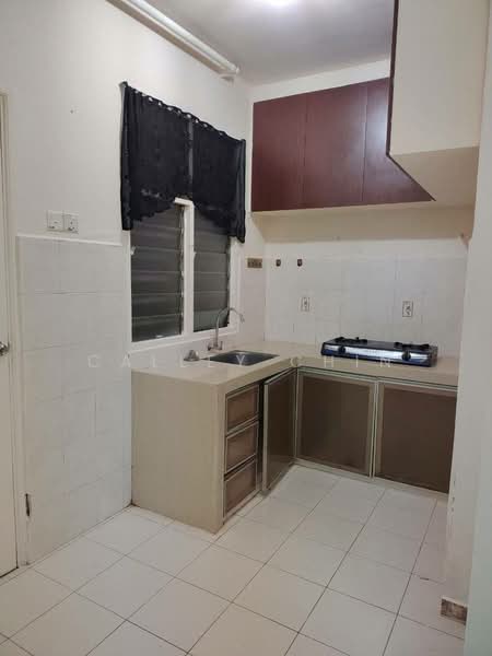 Pangsapuri untuk Disewa di Villa Krystal @ Bandar Selesa Jaya - Calley Chin - Kitchen - PropertyGuru.com.my