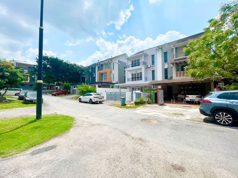 Semi-Detached House for Sale in Taman Saujana Suria (Kajang) - Nor Azdlin Adnan - PropertyGuru.com.my