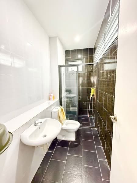 Semi-Detached House for Sale in Taman Saujana Suria (Kajang) - Nor Azdlin Adnan - PropertyGuru.com.my