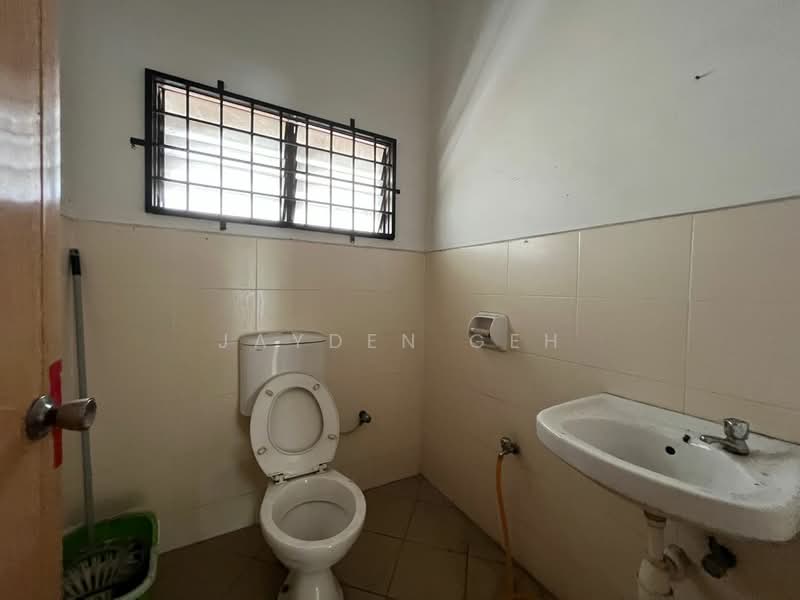 Kedai untuk Disewa di Lagenda Heights (Sungai Petani) - Jayden Geh - Bathroom - PropertyGuru.com.my