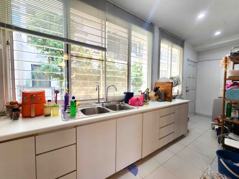 Rumah Teres 3 Tingkat untuk Dijual di Sungai Besi (Kuala Lumpur) - Suki Tan - Kitchen - PropertyGuru.com.my
