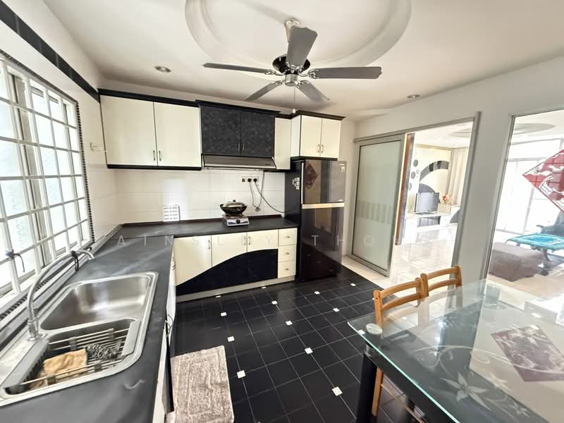 Kondominium untuk Dijual di Prima Ipoh - Ainsley Thong - Kitchen - PropertyGuru.com.my