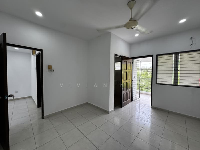 Rumah Teres untuk Dijual di Country Heights (Kajang) - Vivian Ng - Bedroom 2 - PropertyGuru.com.my