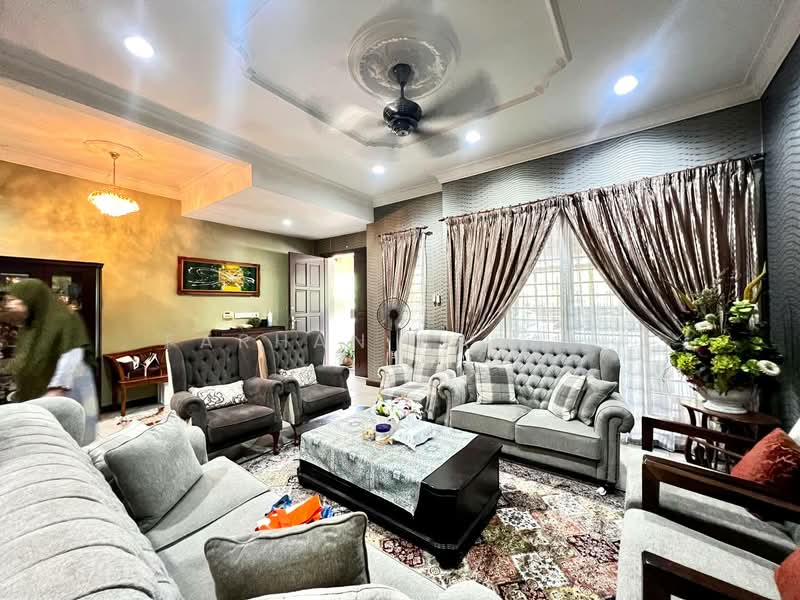 Terraced House for Sale in Bukit Jelutong (Shah Alam) - Farhan Rafael - Living Room - PropertyGuru.com.my