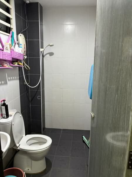 Rumah Teres 2 Tingkat untuk Disewa di Sungai Jawi (Penang) - C.H. Lee - Bathroom - PropertyGuru.com.my