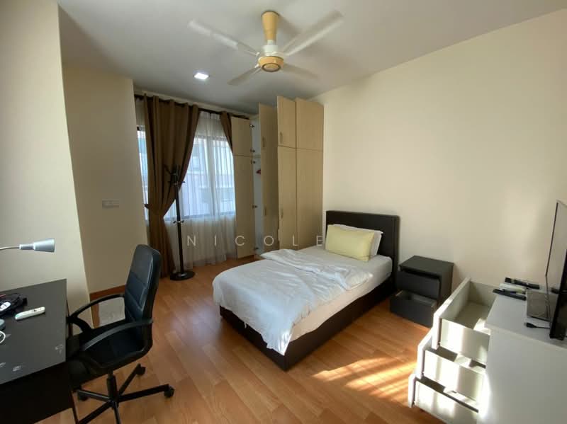 3-storey Terraced House for Sale in Perdana Residence 2 (Batu Caves) - Nicole . - Bedroom - PropertyGuru.com.my