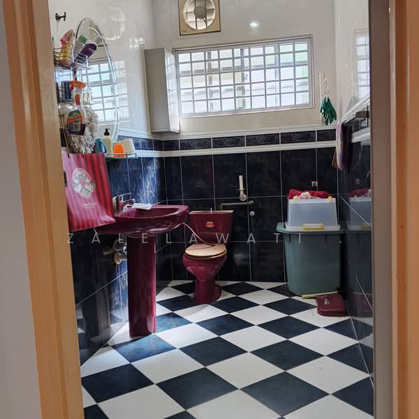 Bungalow for Sale in Pantai Sepang Putra (Sepang) - Zalelawati . - PropertyGuru.com.my
