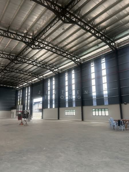 Warehouse for Rent in Kampung Baru Subang (Sungai Buloh) - Jentsen Thong - Interior - PropertyGuru.com.my