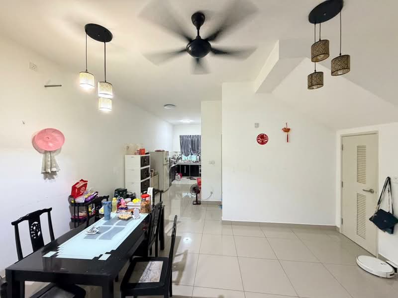Terraced House for Rent in Gerbang Nusajaya (Iskandar Puteri (Nusajaya)) - Kelvin Lim - Dining Room - PropertyGuru.com.my