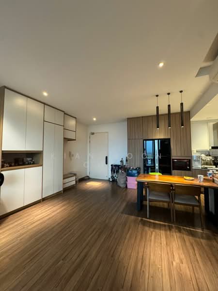 Servis Apartment untuk Dijual di East Parc @ Manjalara - Kian Boon Chee - Living Room - PropertyGuru.com.my