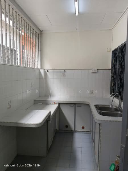 Rumah Teres 2 Tingkat untuk Disewa di Taman Selayang Jaya (Selayang) - Ms Lee kah Hooi - Kitchen - PropertyGuru.com.my