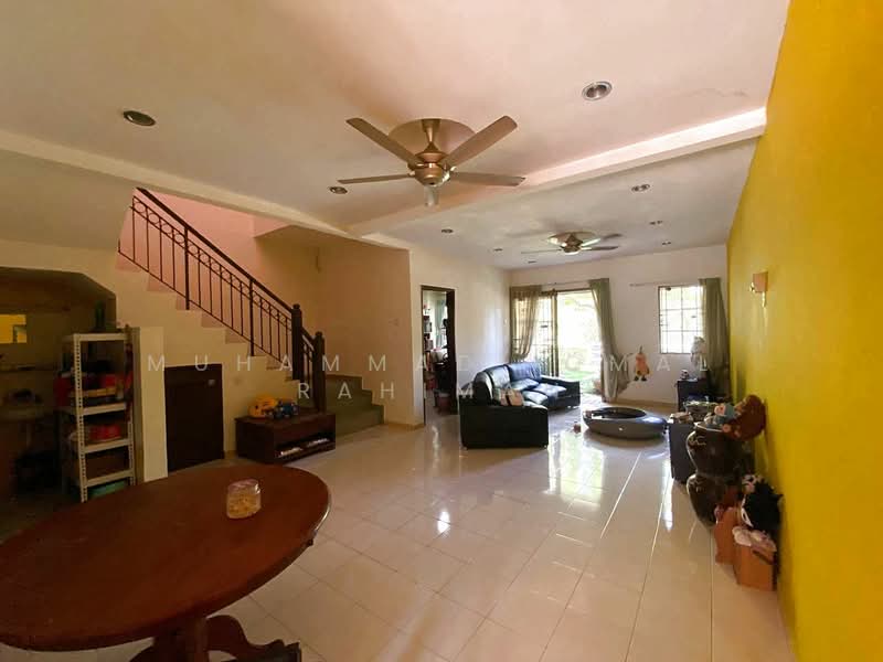 Rumah Teres 2 Tingkat untuk Dijual di Presint 9 (Putrajaya) - Muhammad Iqmal Rahiman - Living Room - PropertyGuru.com.my