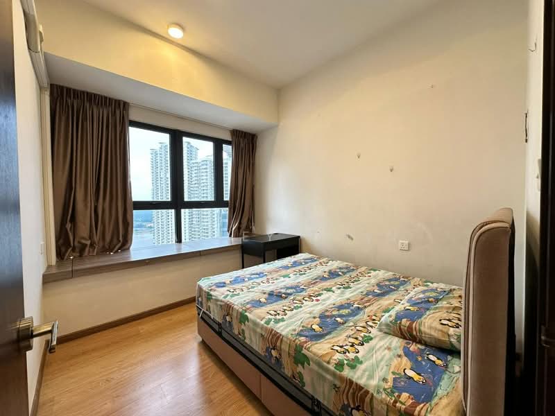 Kondominium untuk Disewa di Bay Point @ Country Garden Danga Bay - Calley Chin - Bedroom - PropertyGuru.com.my