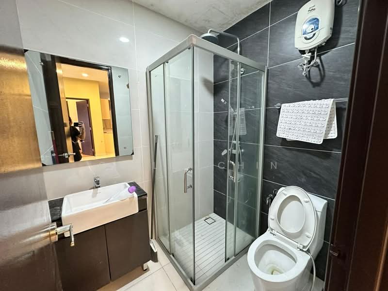 Kondominium untuk Disewa di Bay Point @ Country Garden Danga Bay - Calley Chin - Bathroom - PropertyGuru.com.my