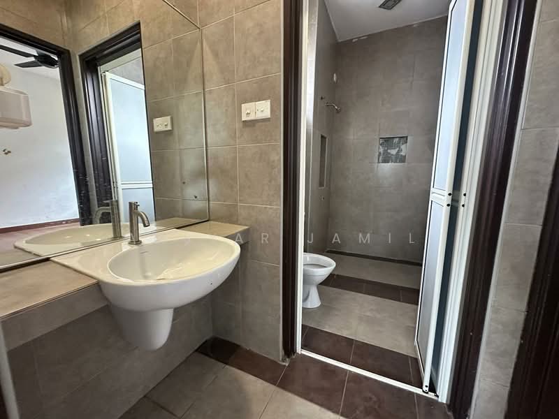 Rumah Banglo untuk Dijual di Taman Aman Perdana (Kapar) - Amsyar Jamil - Bathroom - PropertyGuru.com.my