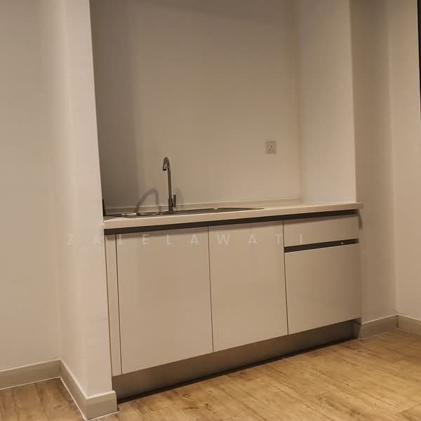 Servis Apartment untuk Dijual di Eclipse Residence @ Pan'gaea - Zalelawati . - Interior - PropertyGuru.com.my