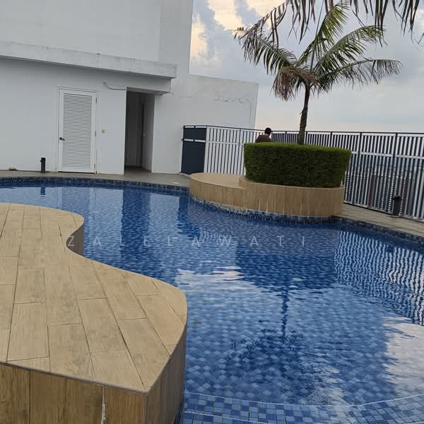 Servis Apartment untuk Dijual di Eclipse Residence @ Pan'gaea - Zalelawati . - Pool - PropertyGuru.com.my