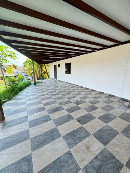 Rumah Teres 1 Tingkat untuk Dijual di Taman Ungku Tun Aminah (Skudai) - Amir Raziq - Exterior - PropertyGuru.com.my