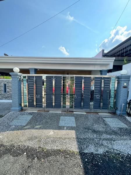 Rumah Teres 1 Tingkat untuk Dijual di Taman Ungku Tun Aminah (Skudai) - Amir Raziq - Exterior - PropertyGuru.com.my