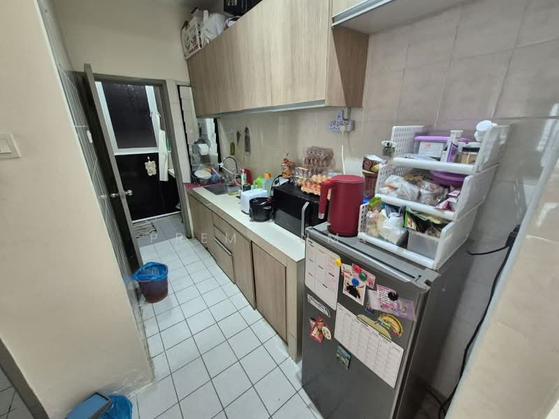 Servis Apartment untuk Disewa di Residensi Kerinchi - Prem Kumar - Kitchen - PropertyGuru.com.my