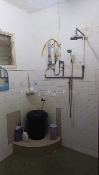 1-storey Terraced House for Sale in Taman Ehsan (Kepong) - Kim Meng Lew - Bathroom - PropertyGuru.com.my