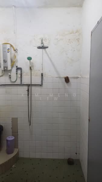 1-storey Terraced House for Sale in Taman Ehsan (Kepong) - Kim Meng Lew - Bathroom - PropertyGuru.com.my
