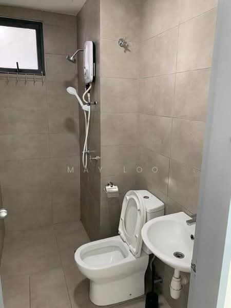 Servis Apartment untuk Disewa di KL Traders Square - May Loo - Bathroom - PropertyGuru.com.my