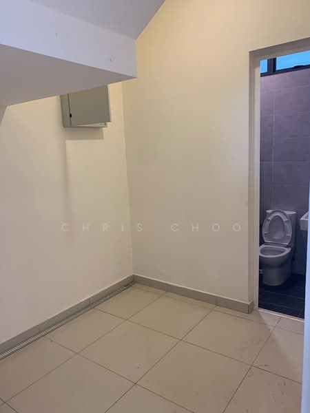 Rumah Teres 2.5 Tingkat untuk Disewa di Bandar Nusaputra (Puchong) - Chris Choo - Bathroom - PropertyGuru.com.my