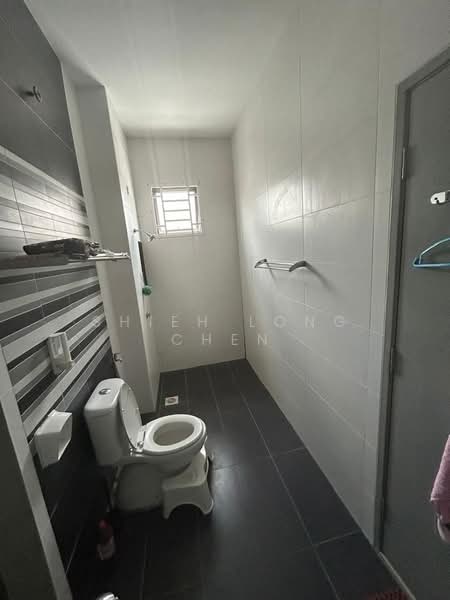 Cluster House for Sale in Taman Pulai Hijauan (Skudai) - Shieh Long Chen - Bathroom - PropertyGuru.com.my