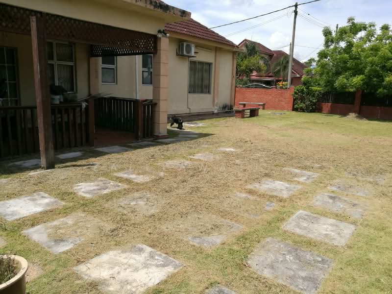 Bungalow for Sale in Pantai Sepang Putra (Sepang) - Zalelawati . - Exterior - PropertyGuru.com.my