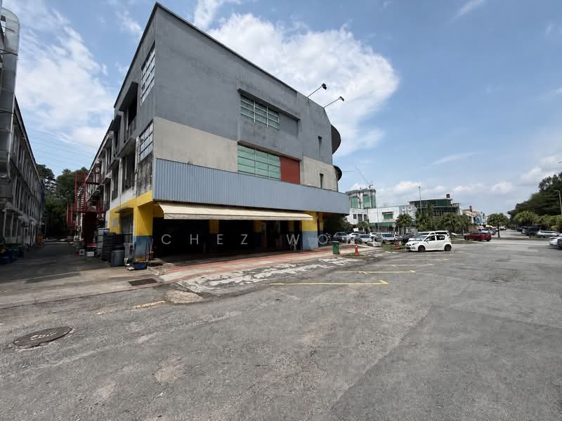 Shop / Office for Rent in Putra Heights (Subang Jaya) - Chez Wong - Exterior - PropertyGuru.com.my