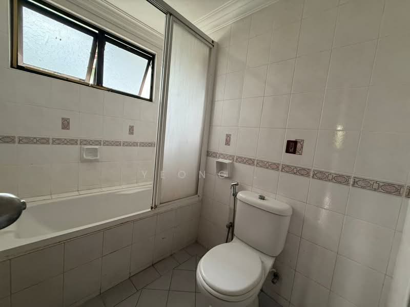 Condominium for Sale at Cyber Heights Villa - Yeong . - Bathroom - PropertyGuru.com.my