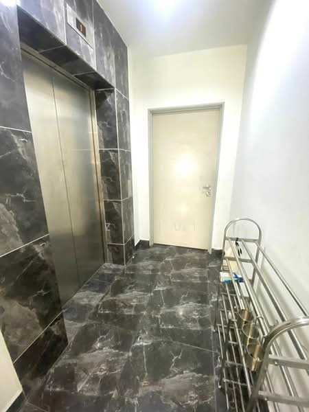Servis Apartment untuk Disewa di D'Summit Residences - Zi Hui - Entrance - PropertyGuru.com.my