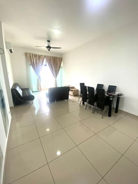 Servis Apartment untuk Disewa di D'Summit Residences - Zi Hui - Living Room - PropertyGuru.com.my