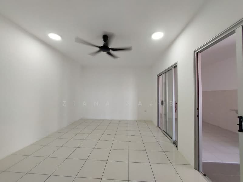 Apartment for Rent at Harmoni Elmina 1 @ City Of Elmina - Ziana Najib - Living Room - PropertyGuru.com.my