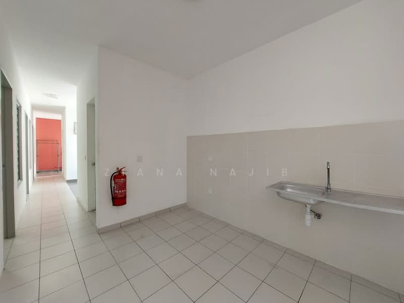 Apartment for Rent at Harmoni Elmina 1 @ City Of Elmina - Ziana Najib - Corridor - PropertyGuru.com.my