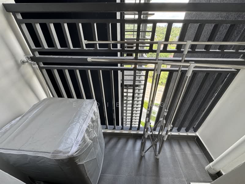 Servis Apartment untuk Disewa di Vista Tiara (MBW Bay) - Eddie Ong - Balcony - PropertyGuru.com.my