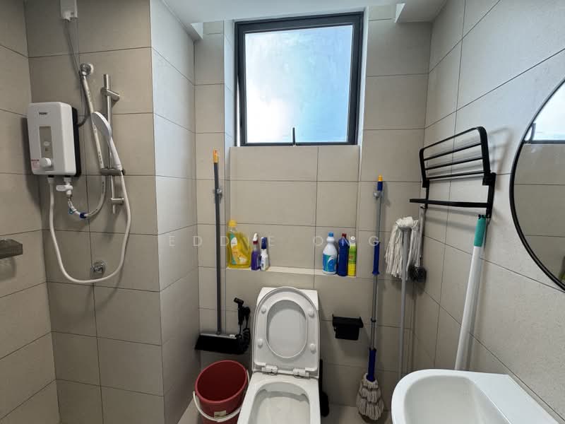 Servis Apartment untuk Disewa di Vista Tiara (MBW Bay) - Eddie Ong - Bathroom - PropertyGuru.com.my