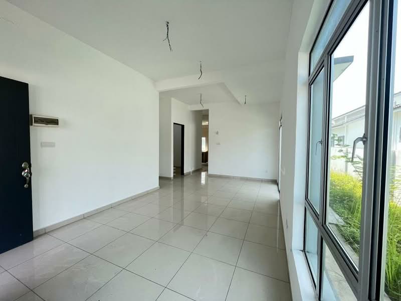 Semi-Detached House for Sale in Taman Klebang Perdana (Chemor) - Ainsley Thong - Living Room - PropertyGuru.com.my