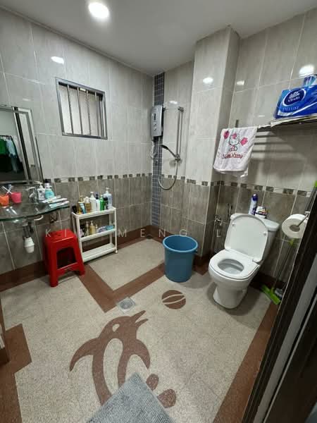 Rumah Teres 2 Tingkat untuk Dijual di Kampung Batu Muda (Batu Caves) - Kim Meng Lew - Bathroom - PropertyGuru.com.my