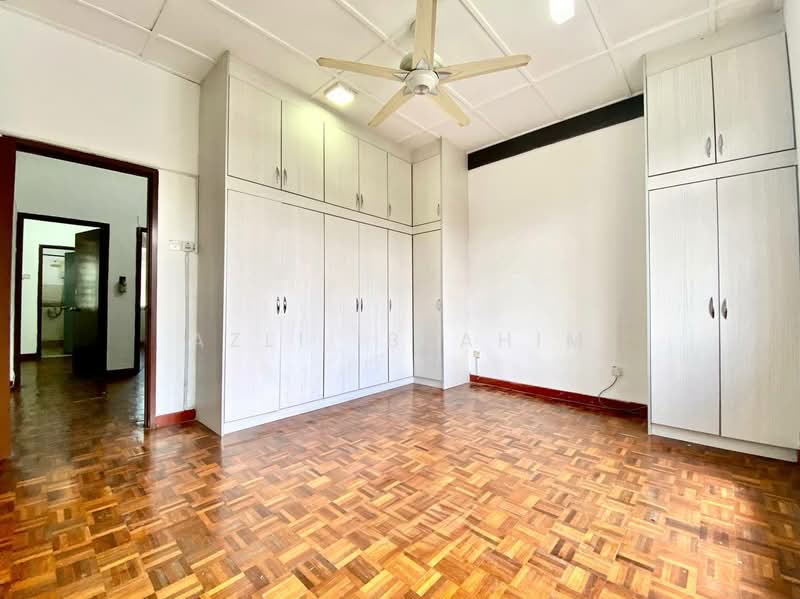 2-storey Terraced House for Sale in Bandar Seri Putra (Bangi) - Azli Ibrahim - Bedroom - PropertyGuru.com.my