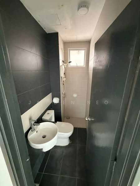 Servis Apartment untuk Dijual di Vida Heights - Jayden Neo - Bathroom - PropertyGuru.com.my
