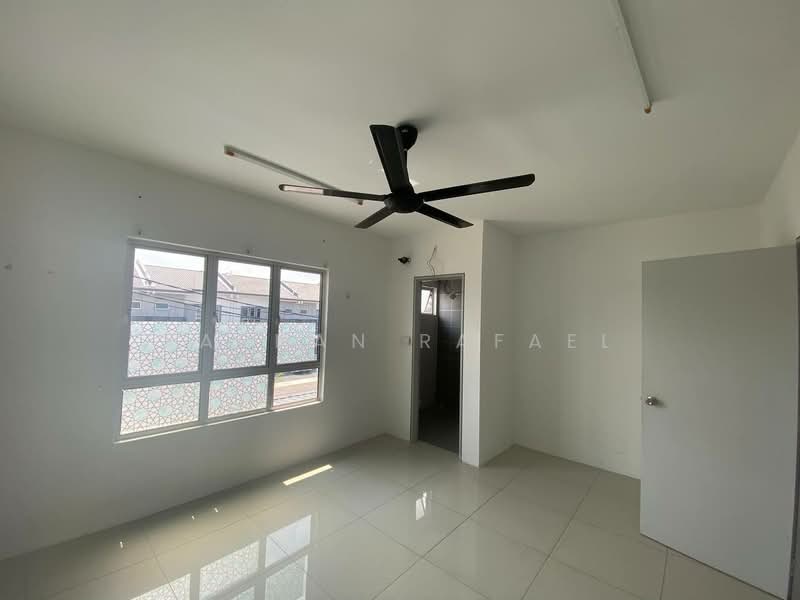 Rumah Bandar untuk Dijual di Taman Seri Alam (Ijok) - Farhan Rafael - PropertyGuru.com.my