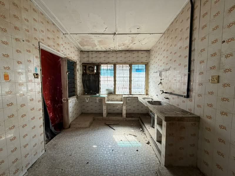 Rumah Teres 2 Tingkat untuk Dijual di Jalan Klang Lama (Old Klang Road) (Kuala Lumpur) - Caven Chng - Kitchen - PropertyGuru.com.my