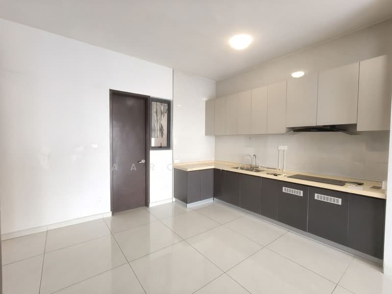 Kondominium untuk Disewa di Royal Strand @ Country Garden Danga Bay - Aaron How - PropertyGuru.com.my