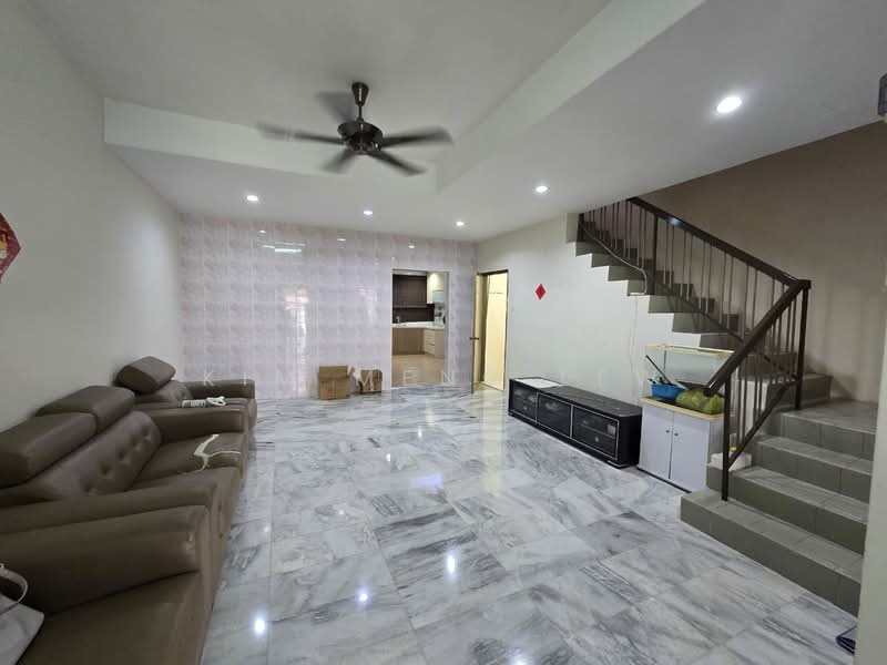 2-storey Terraced House for Sale in Jinjang Utara (Jinjang) - Kim Meng Lew - Living Room - PropertyGuru.com.my
