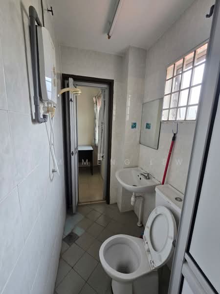 2-storey Terraced House for Sale in Jinjang Utara (Jinjang) - Kim Meng Lew - Bathroom - PropertyGuru.com.my