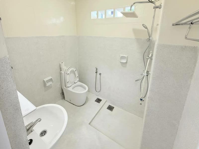 Rumah Teres 2 Tingkat untuk Dijual di Bandar Baru Ampang (Ampang) - Azli Ibrahim - Bathroom - PropertyGuru.com.my